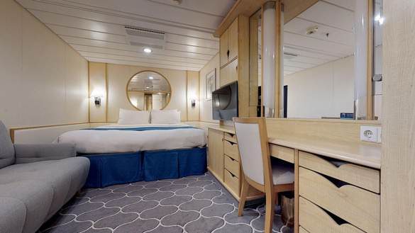 RCI Navigator of the Seas, Interior.jpg